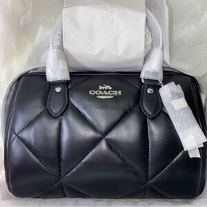 Coach leather purse New unopened